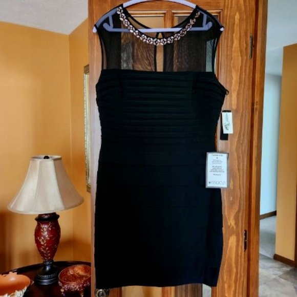 X by Xscape Dress - Women's Size 16 - Picture 1 of 4